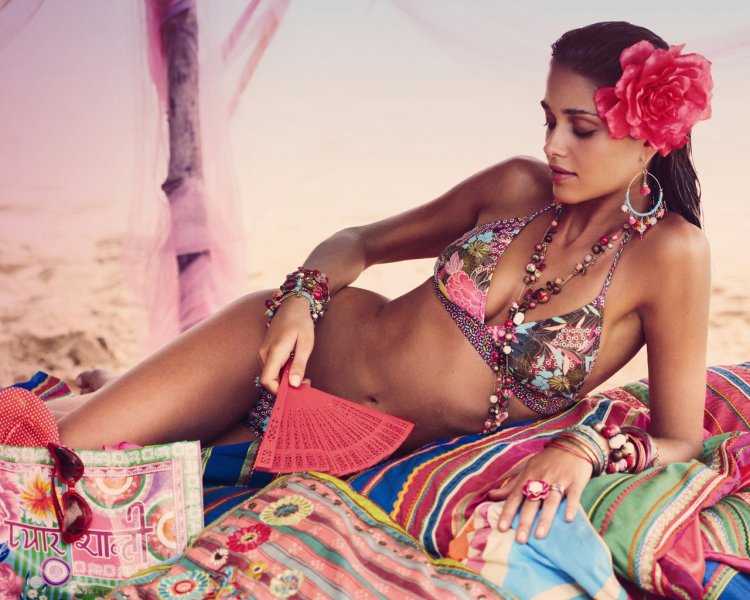 Индианка в купальнике22