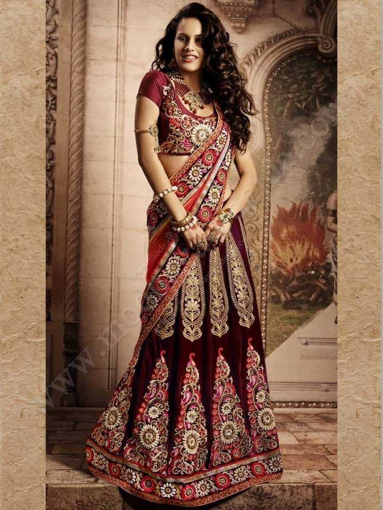 Kanika Mann в Сари