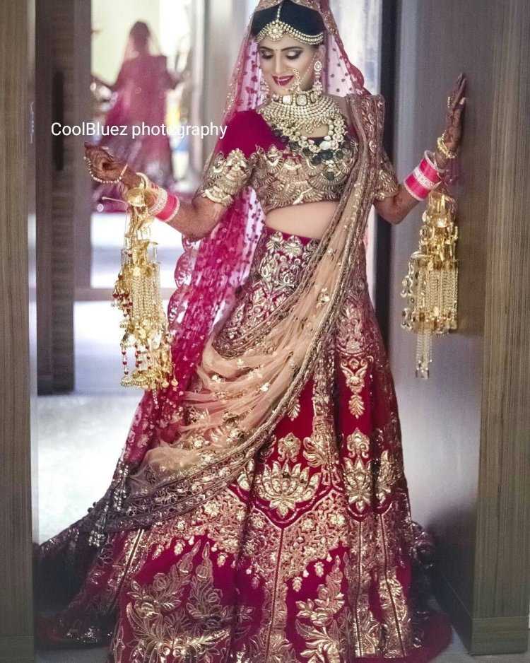 Красное Сари в Индии