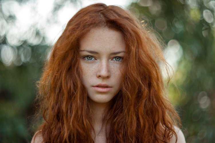 Рыжая модель Брайан Доулинг