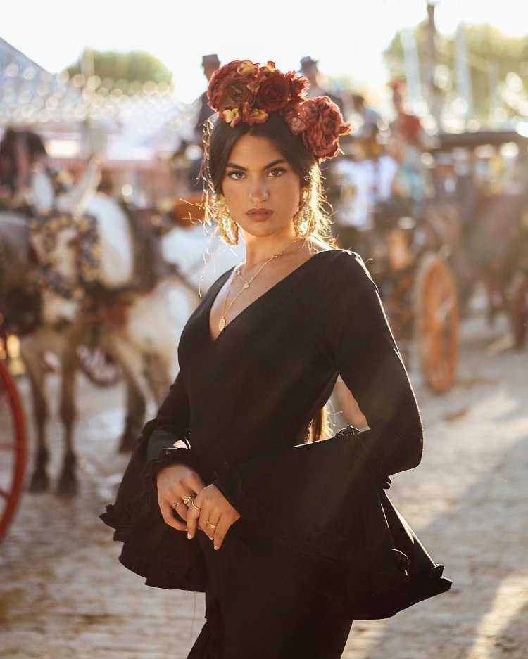 Костюм испанской красавицы