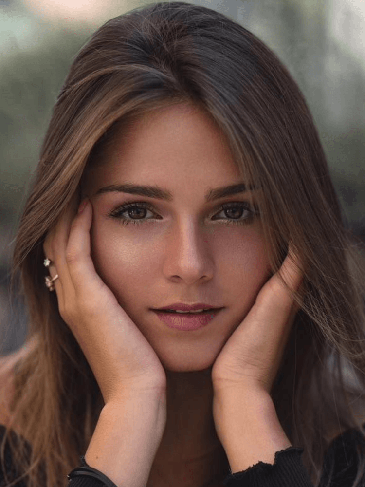 Девушка в Риме