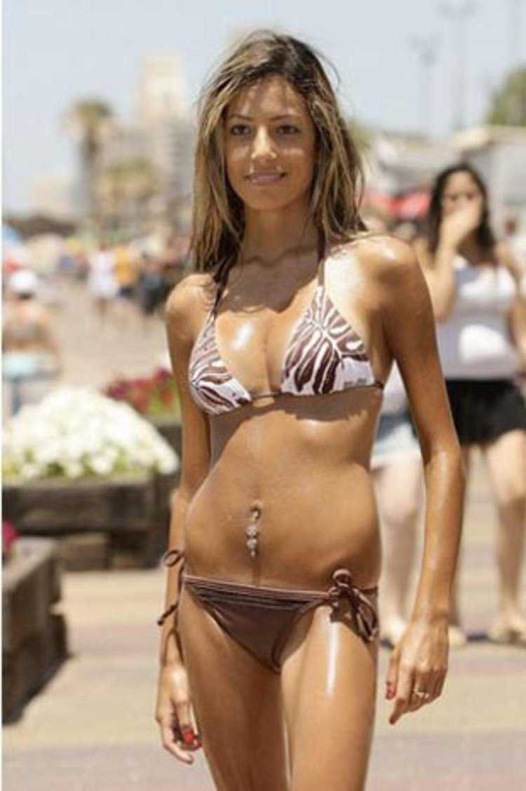 Барбара Турбай в бикини