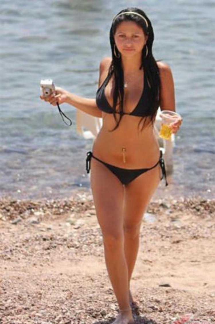 Еврейские девушки в купальнике