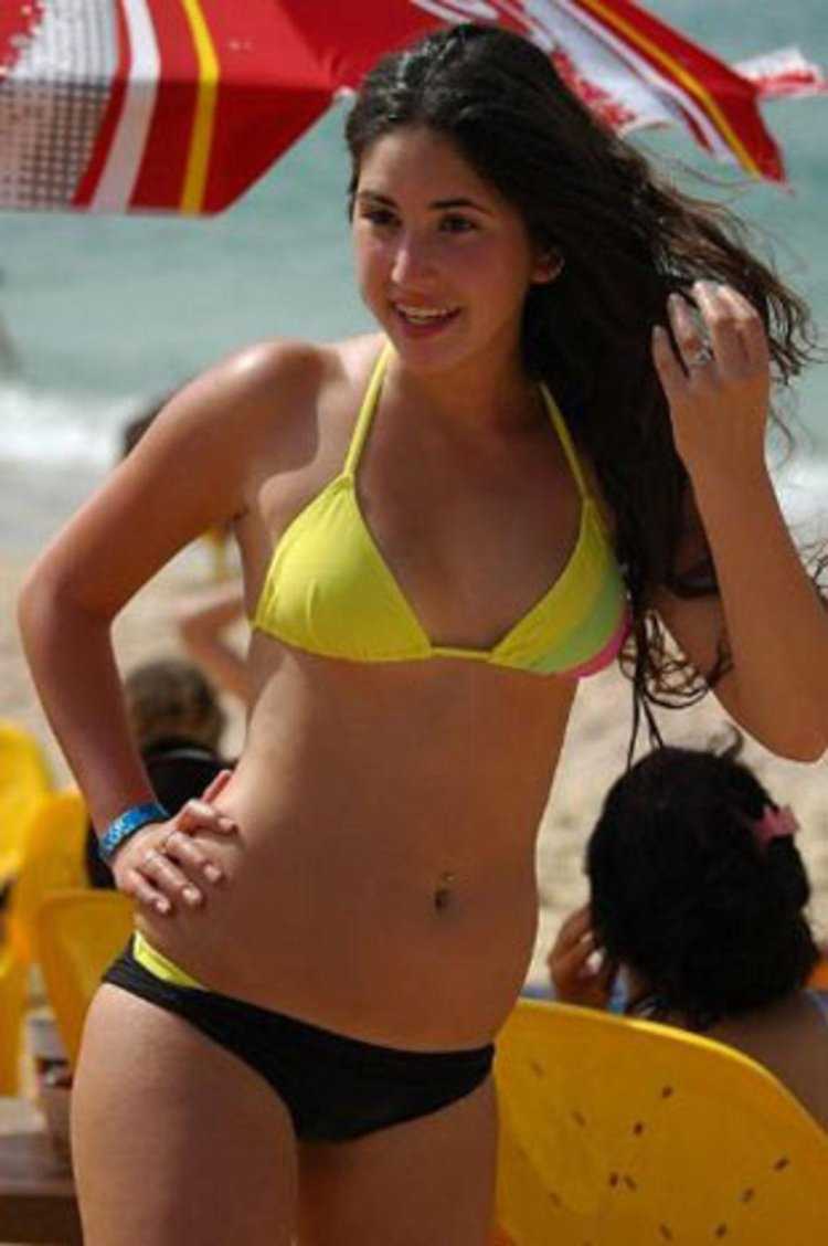 Красивые девушки еврейки в купальнике