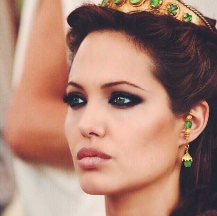 Анджелина Джоли в фильме Александр