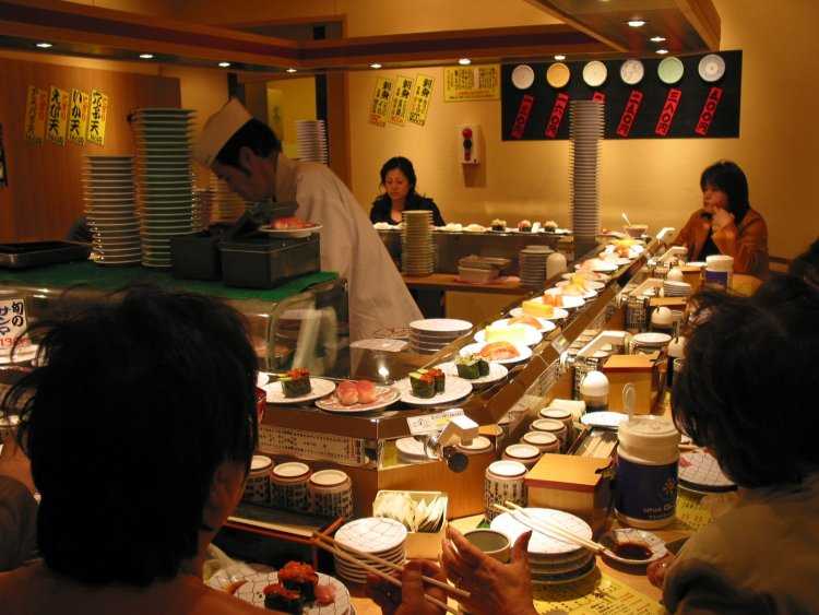 Суши ресторан в Японии