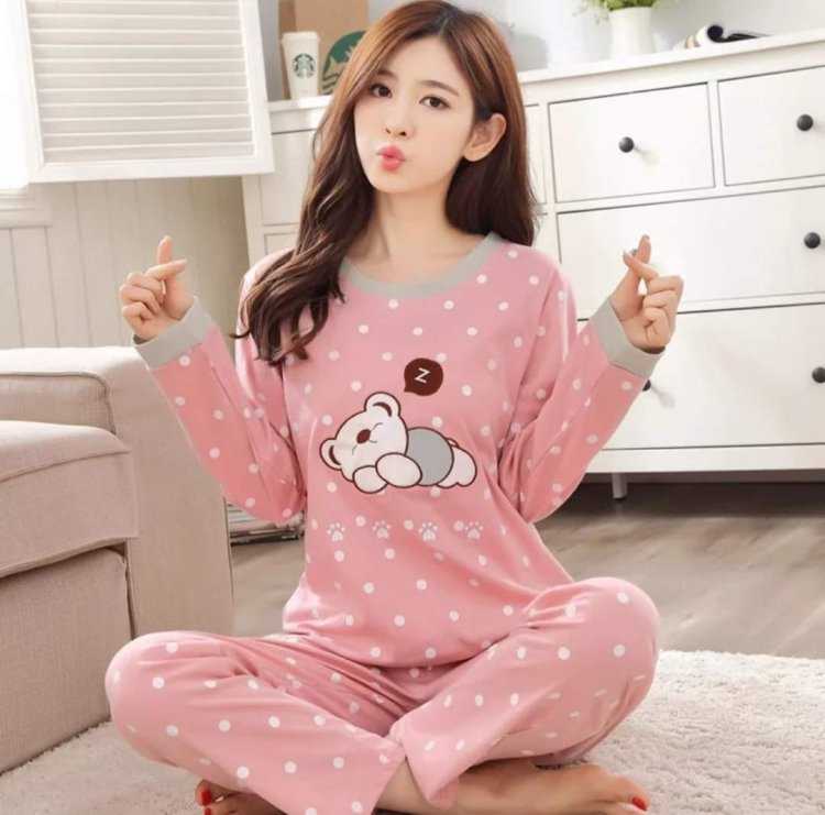 Дженни Ким милая пижамка