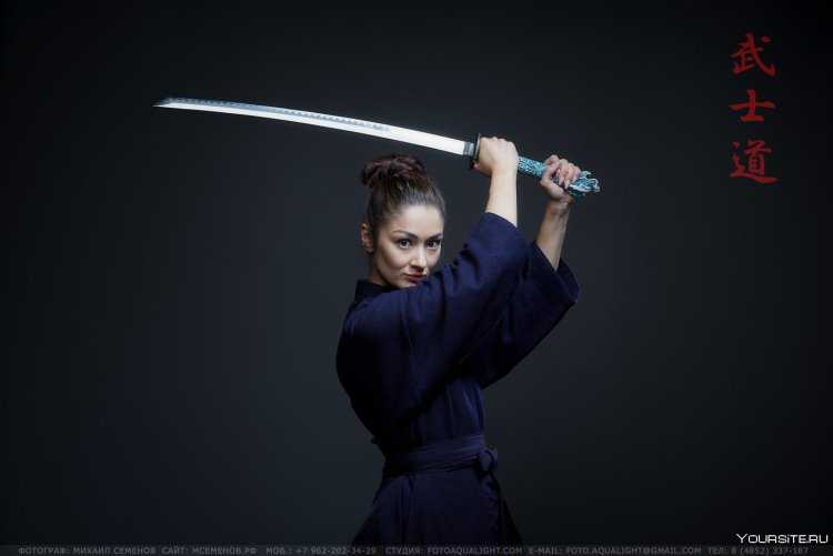 Человек с катаной