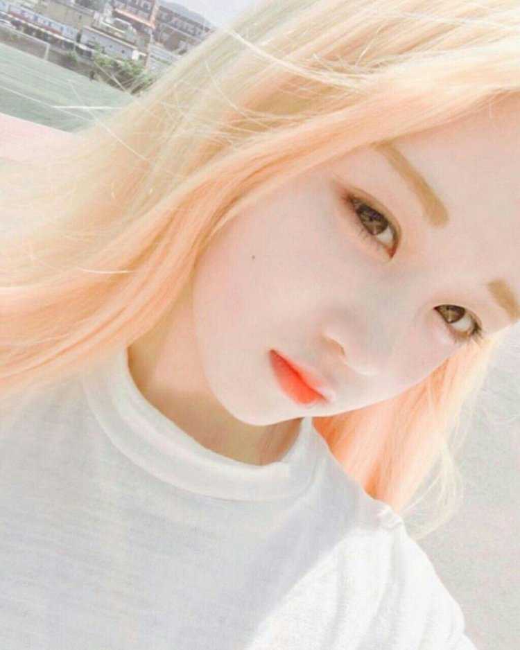 Модель из Кореи Ольджан