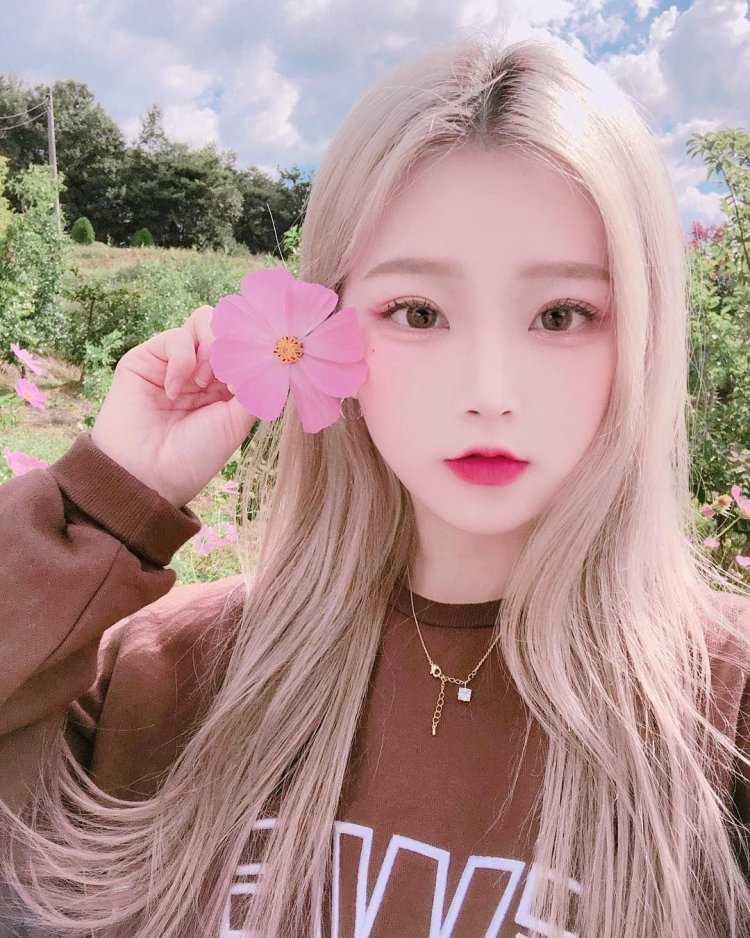 Модель из Кореи Ольджан