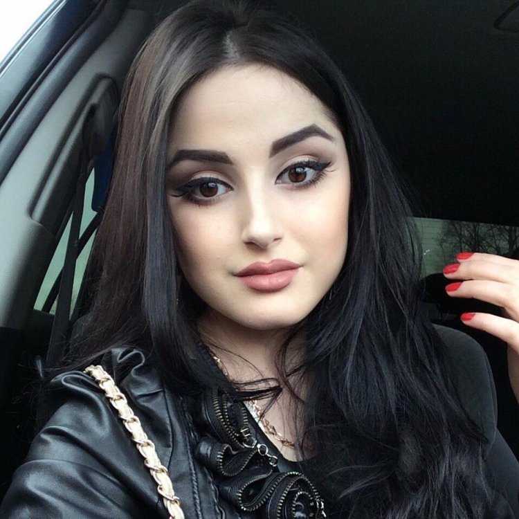 Анжела Алиосманова