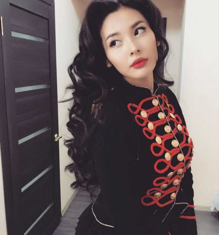 Айдана Меденова