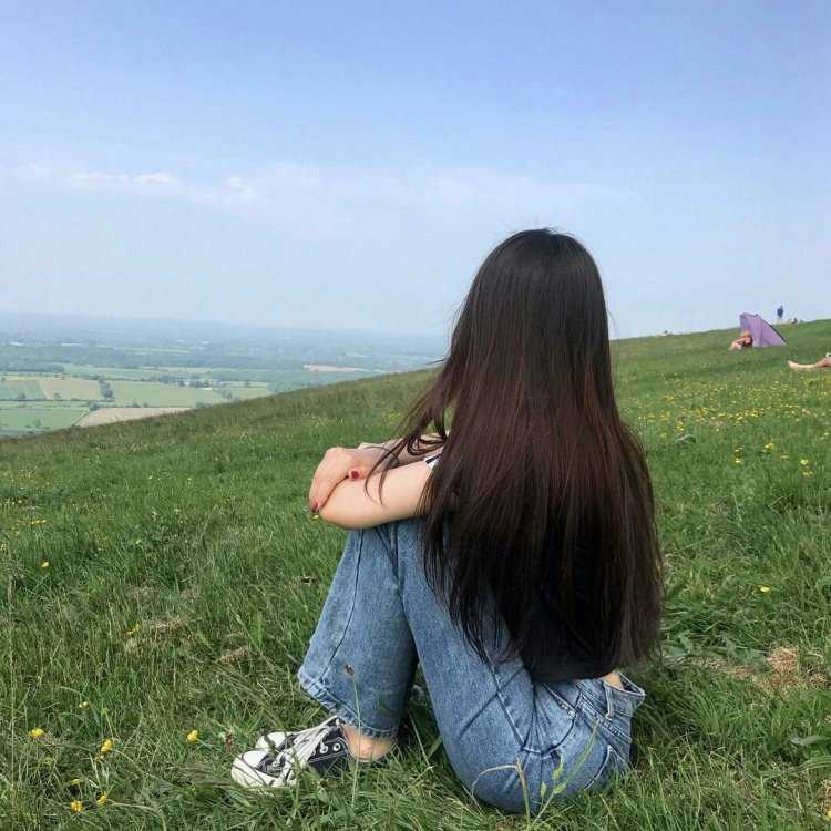 Казахские девушки фото со спины