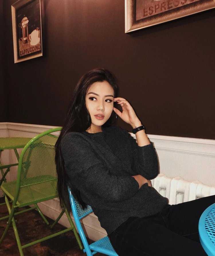 Айжан асёмова