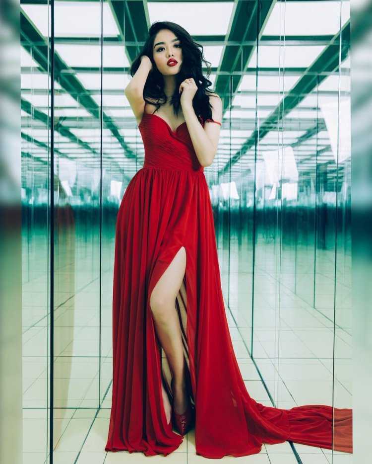 Казашка в красном платье12