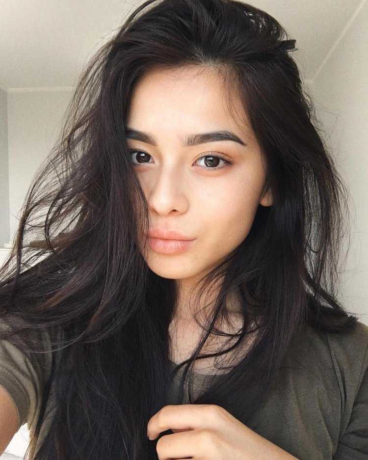 Диана Коркунова без макияжа