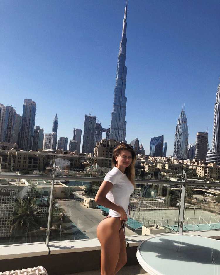 Абу Даби Ларченкова Анастасия