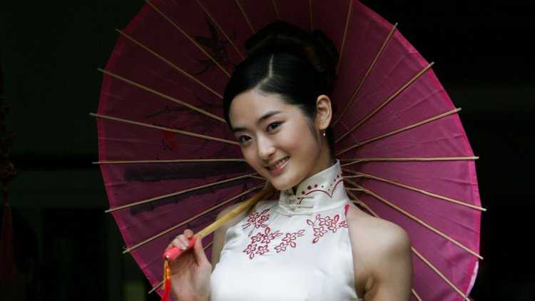 Очень красивый китаец