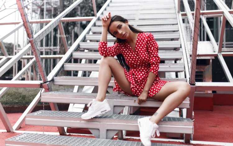 Ekaterina Zueva в платье