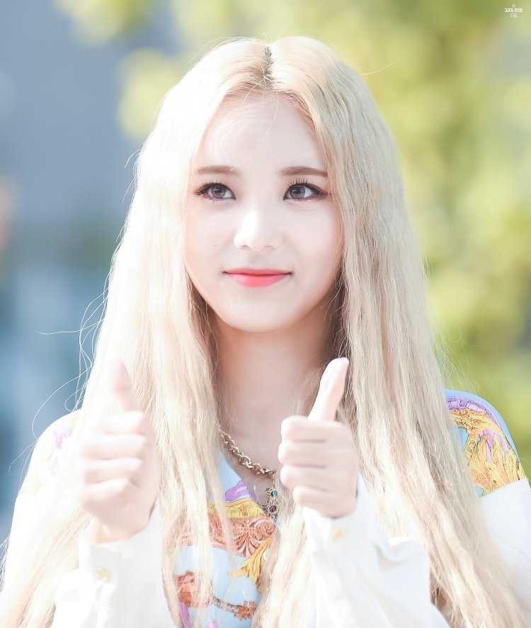 Loona участницы Джинсоль