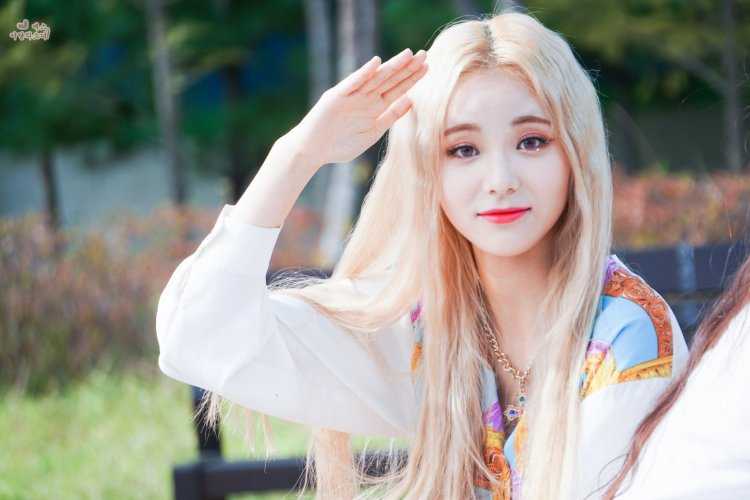 Loona k-Pop Джинсоль