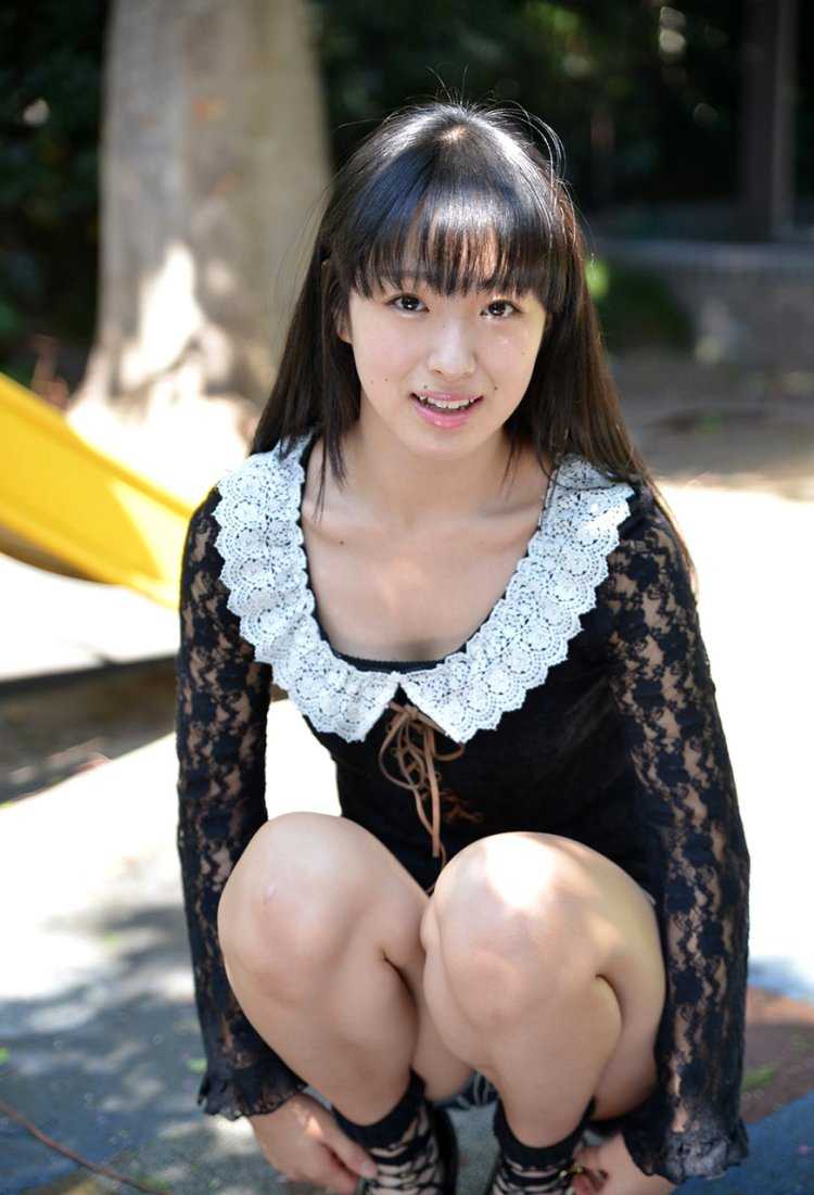 Китаянки на корточках12