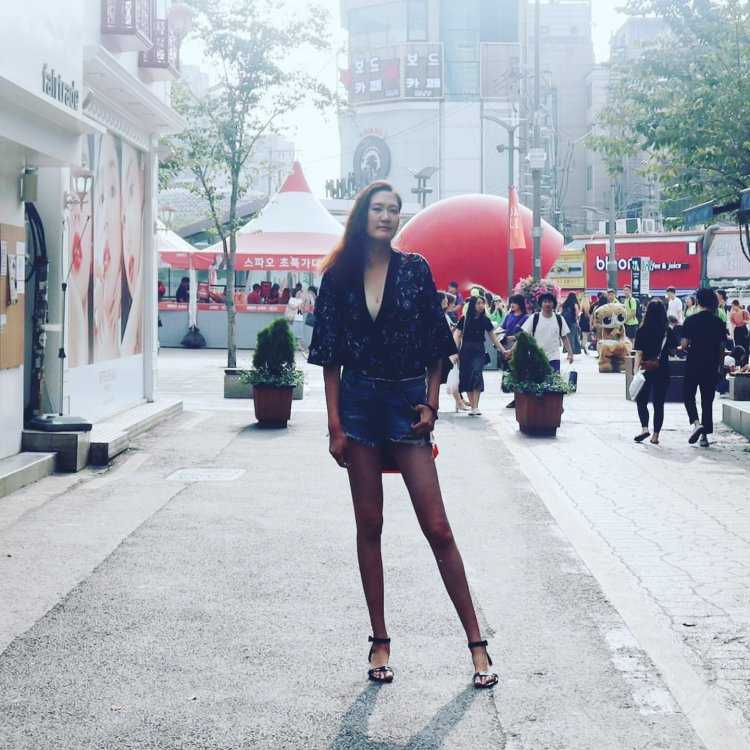 Длинноногие девушки азиатки