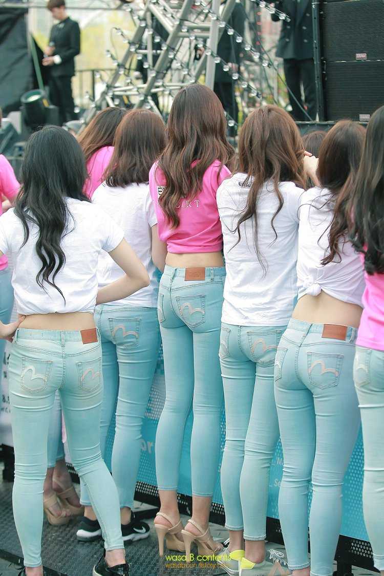 Китаянки в джинсах