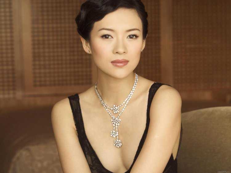 Актриса Чжан Цзыи