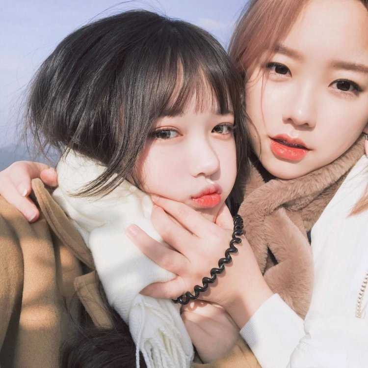 Кореянки подруги