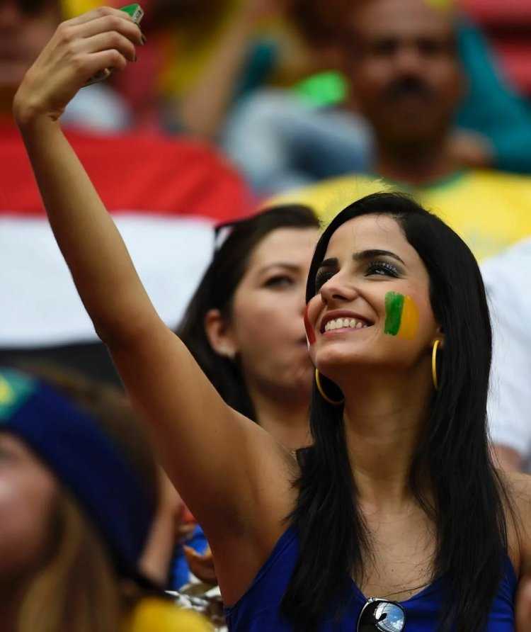 Болельщица Бразилии 2002