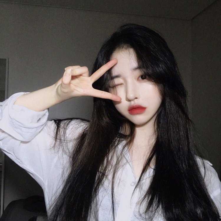 Кореянки ulzzang с чёрными волосами