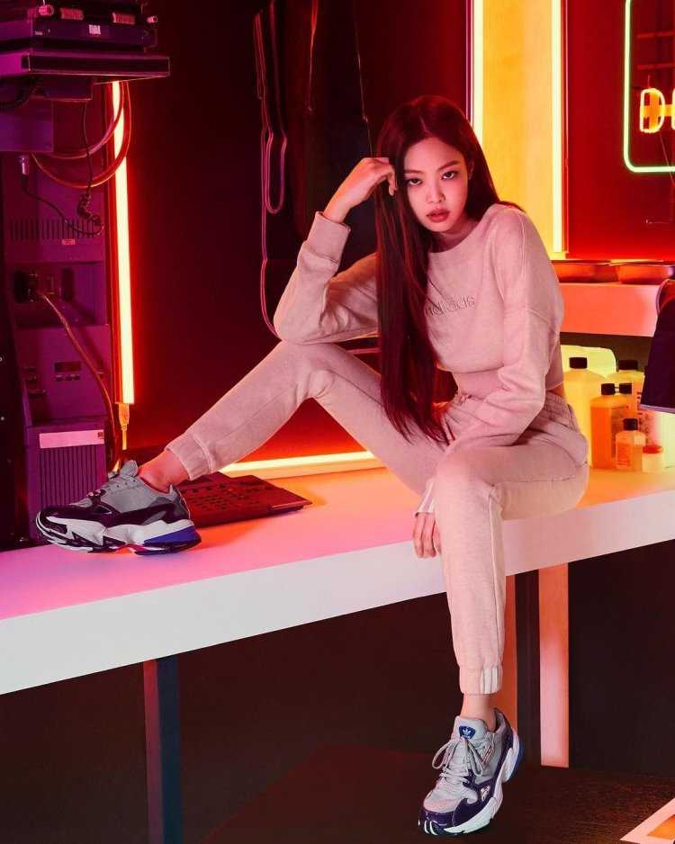 Jennie BLACKPINK adidas
