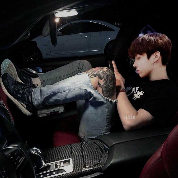 Машины BTS Чонгук