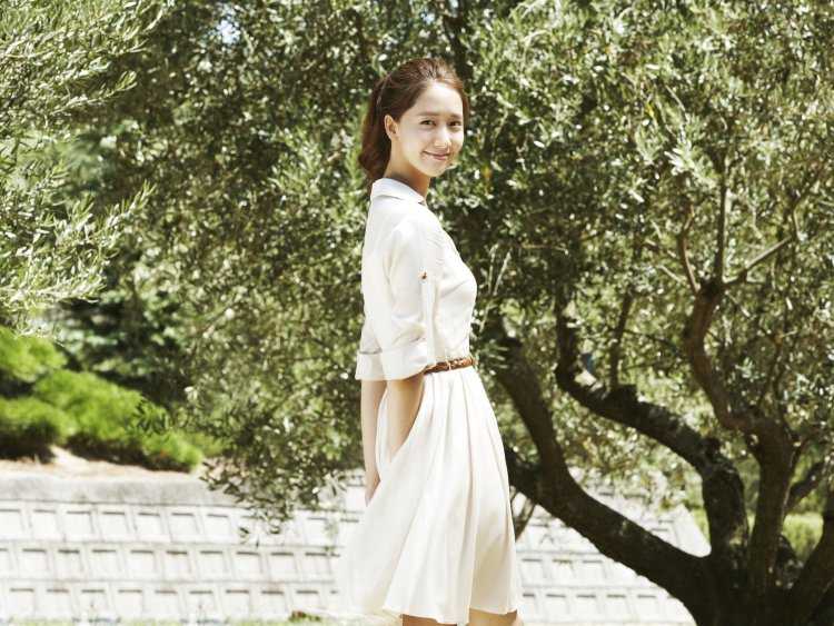 Кореянка на природе