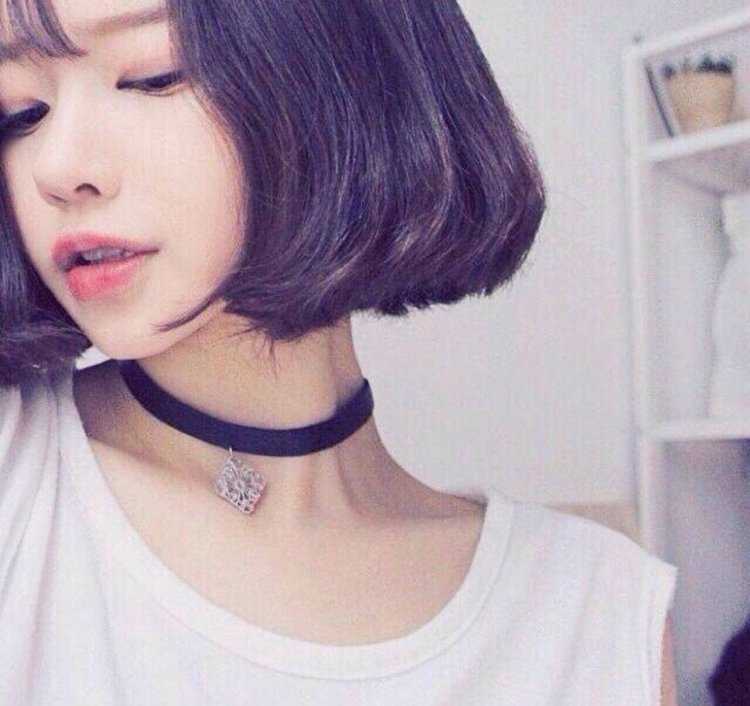 Солли кореянка с короткими волосами