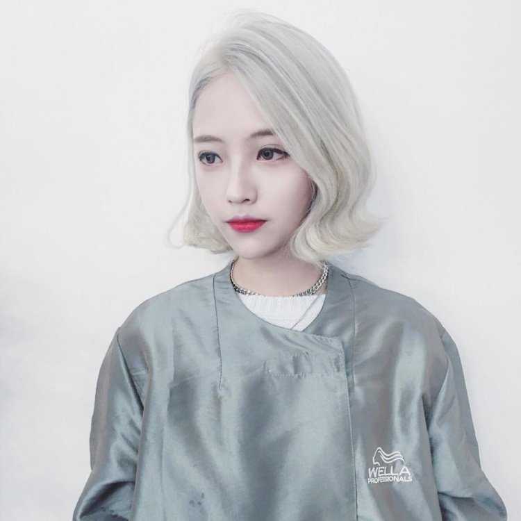 Кореянка Ульзанг светлые волосы