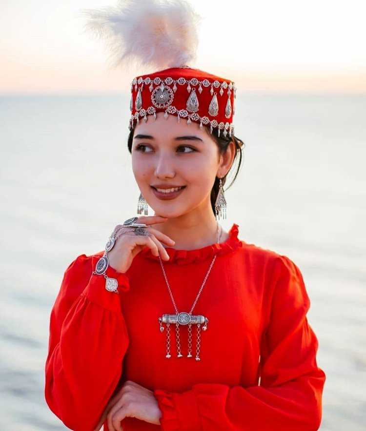 Монгольская певица Tatar