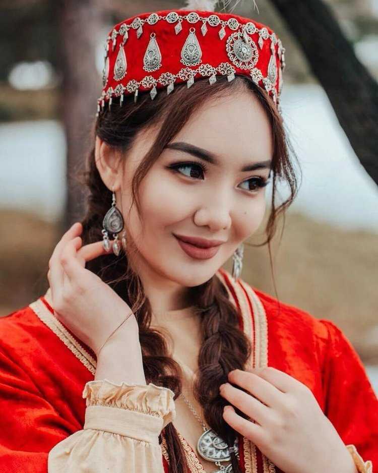 Монгольская певица Tatar