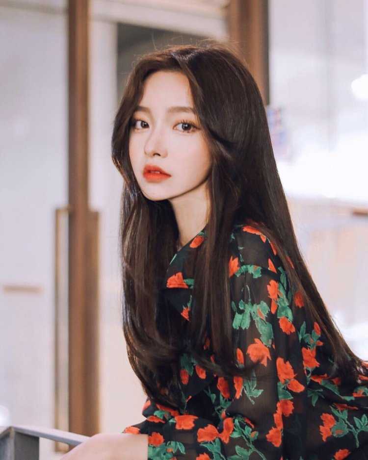 Кореянки Kim na Hee