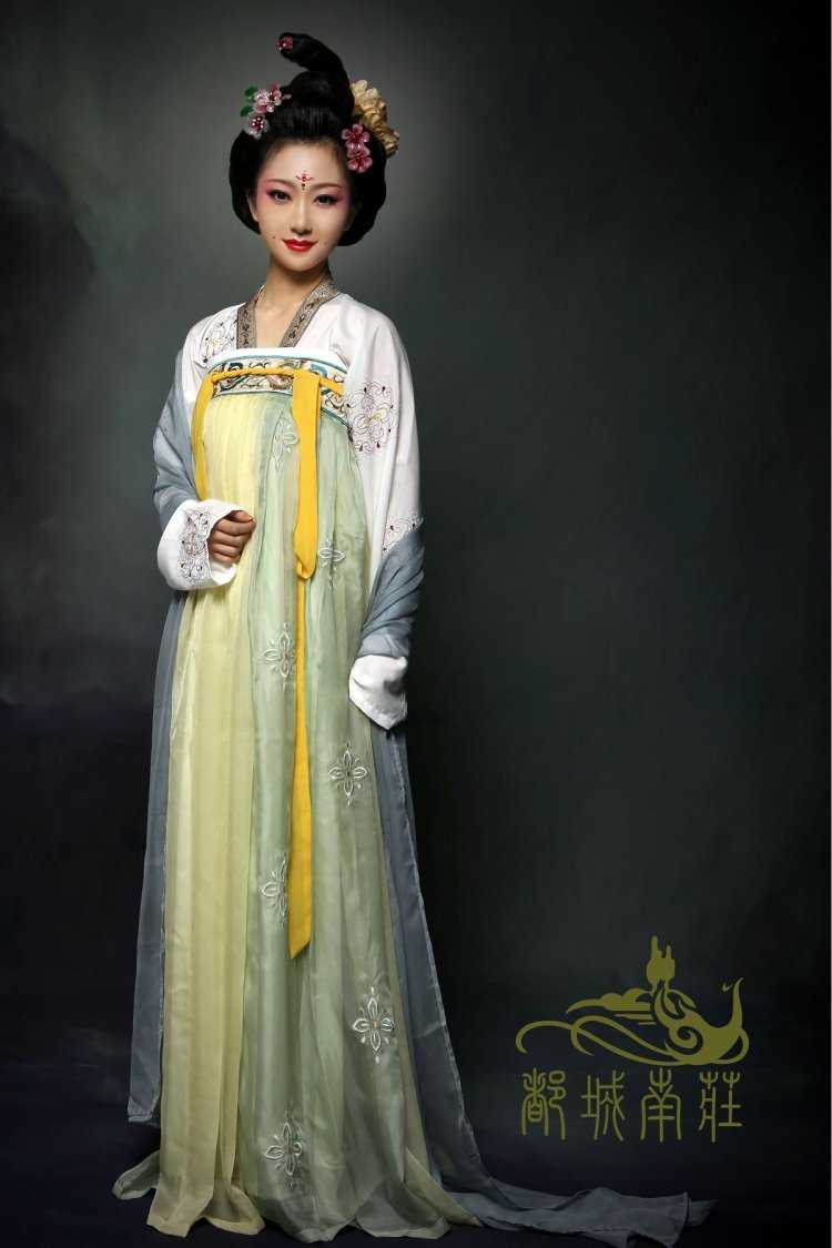 Китайское Ханьфу императрицы
