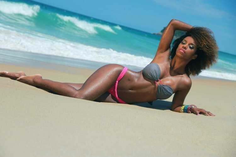 Даниэль Николь мулатка