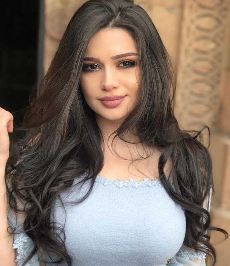 Красивые девушки армянки