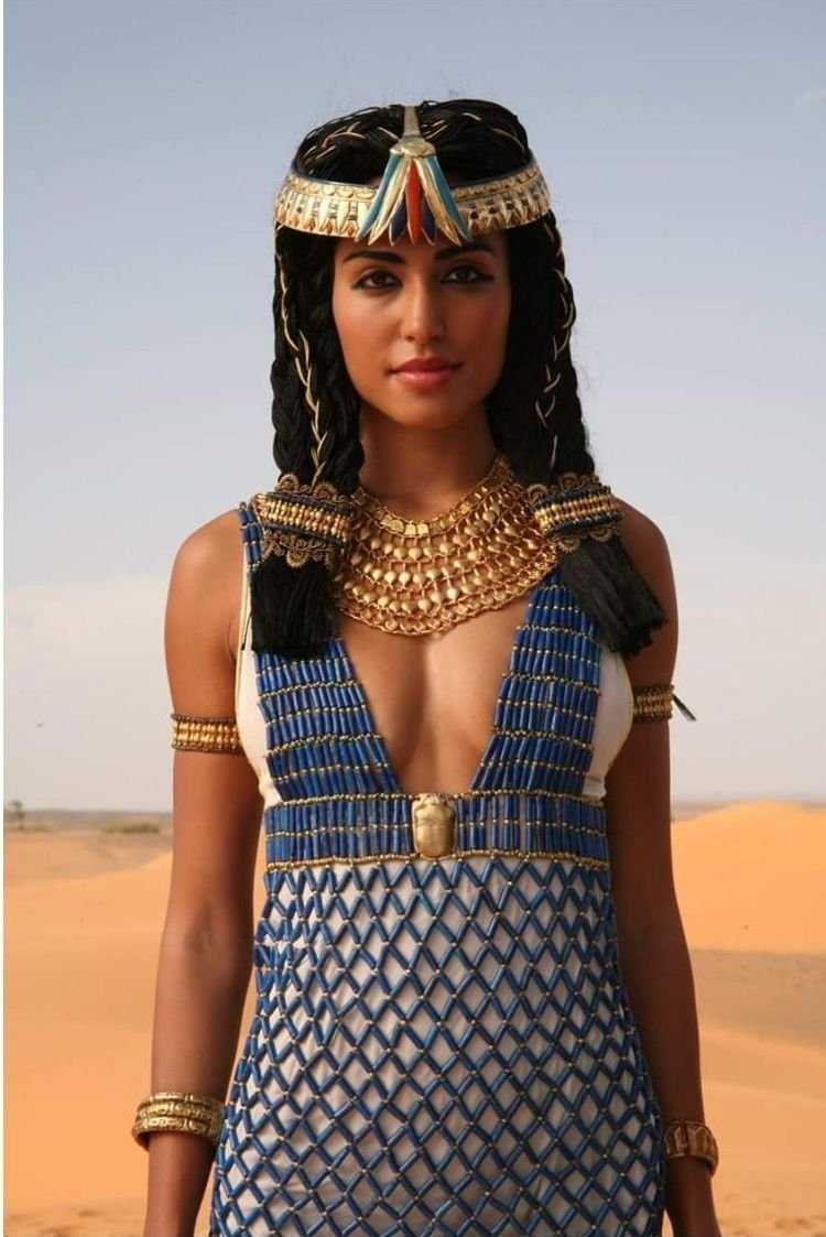 Кристин Кройк египтянка