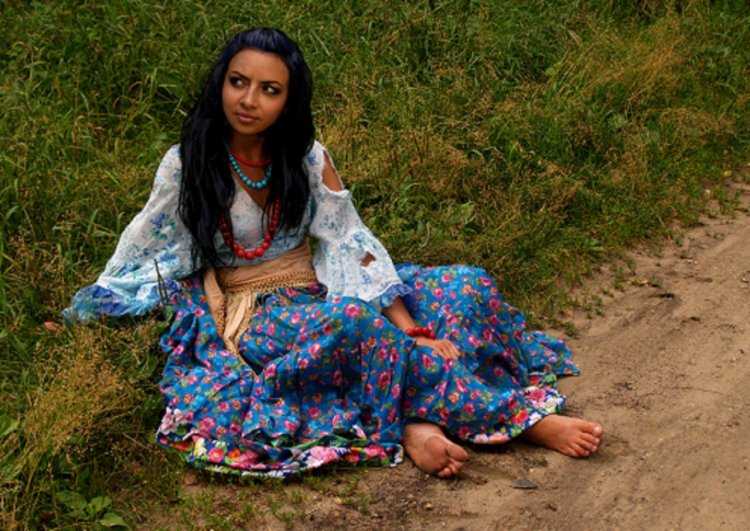 Марианна Долинская цыганка