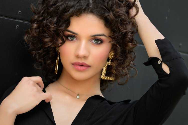 Стрижки на кучерявые волосы женские