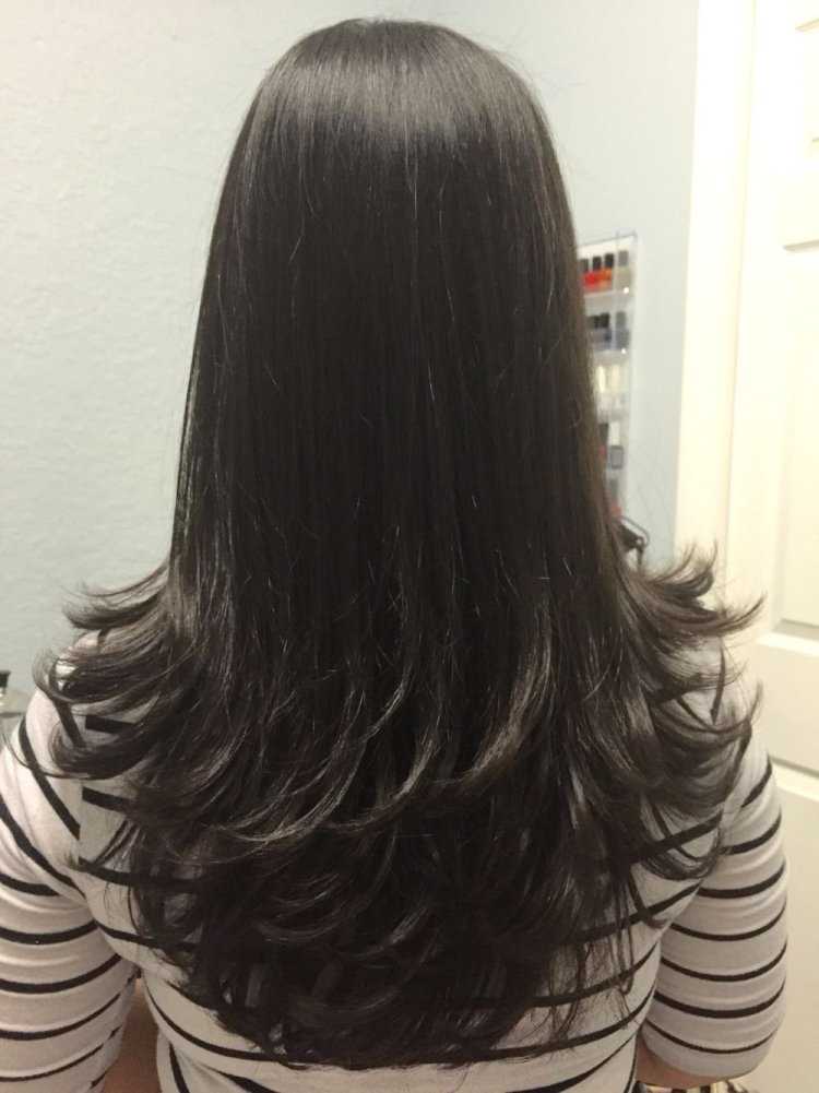 Каскад на длинные темные волосы