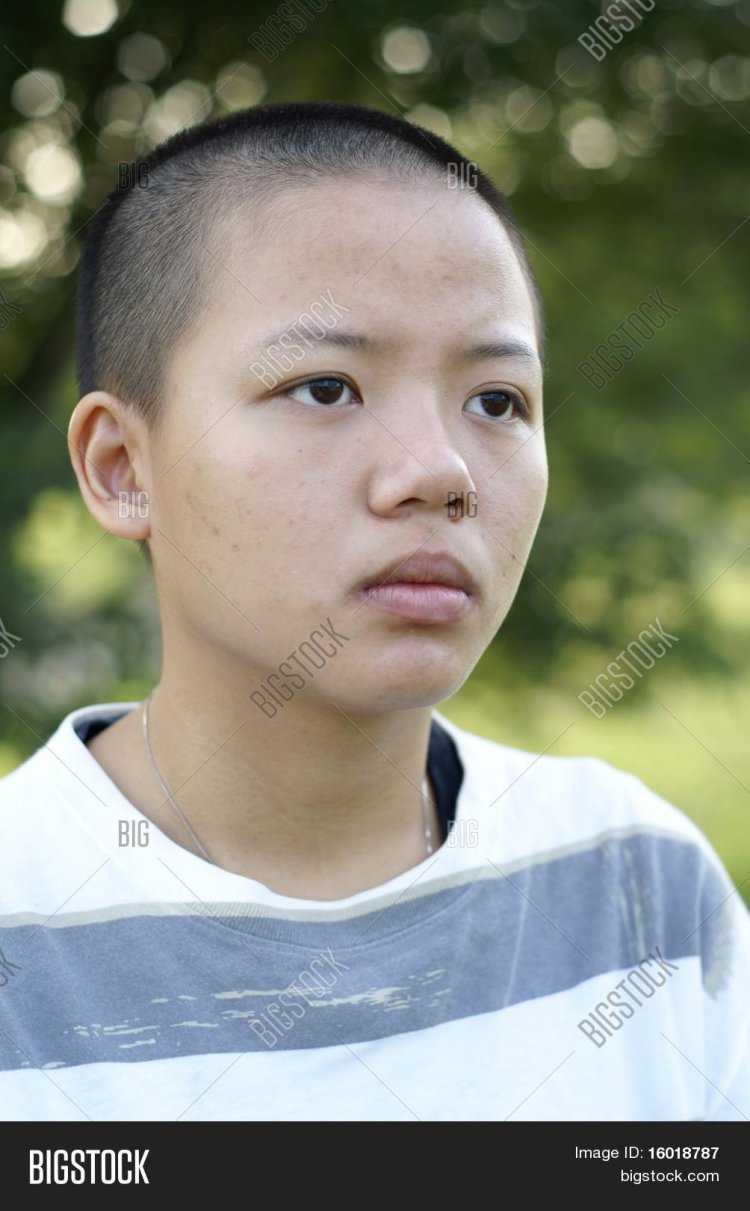 Лысая китаянка