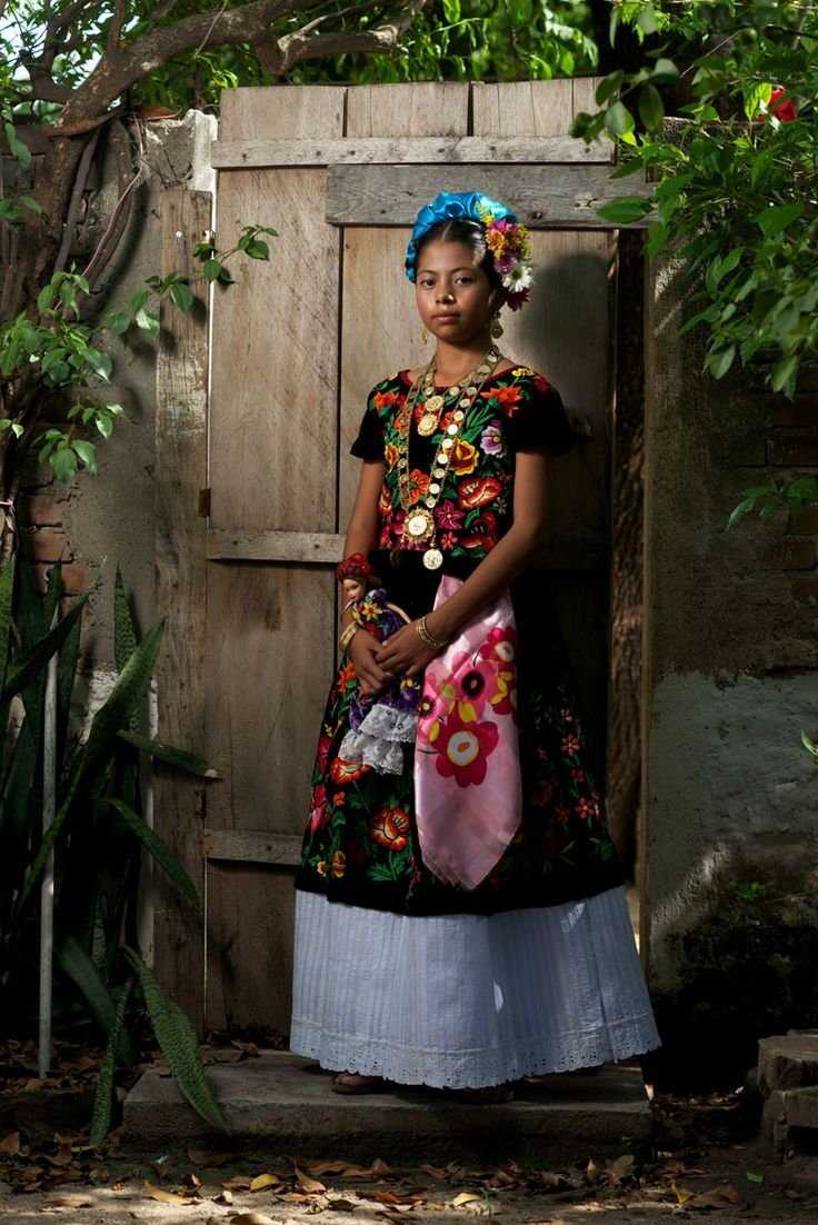 Мексиканский костюм женский